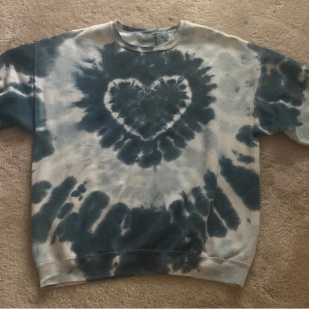 urban outfitters sweatshirt